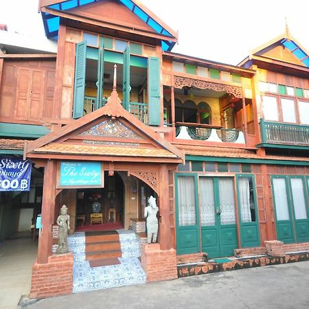Отель The Sixty At Ayutthaya Экстерьер фото